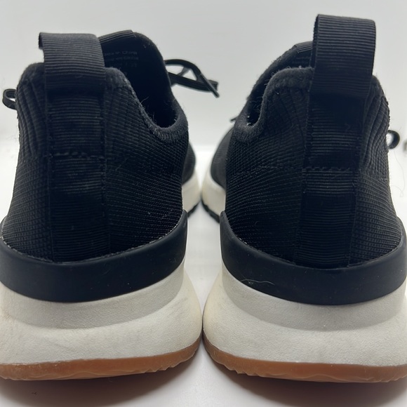 Madden Mens casual stretch shoes with Ortholite. Color: black, white, Size: 9.5 - Picture 4 of 9